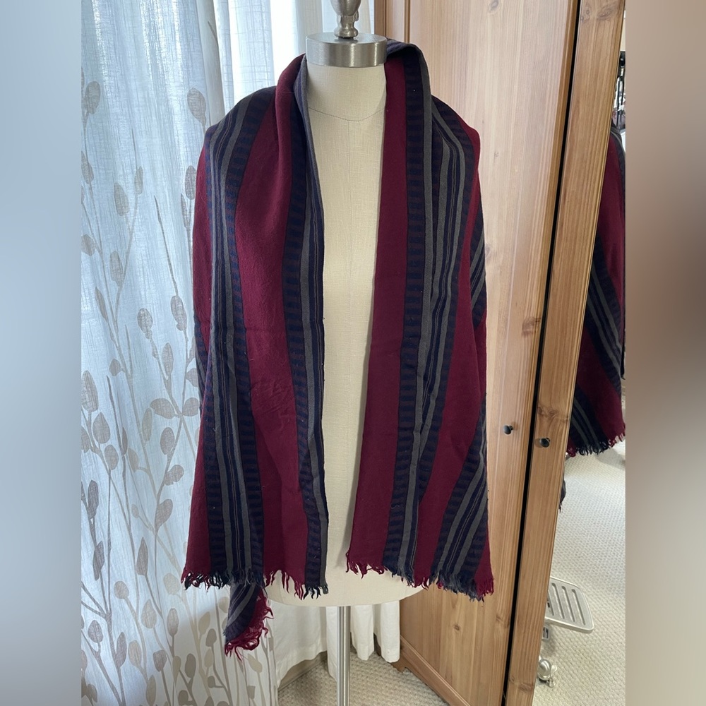Aritzia Wilfred 100% wool blanket scarf